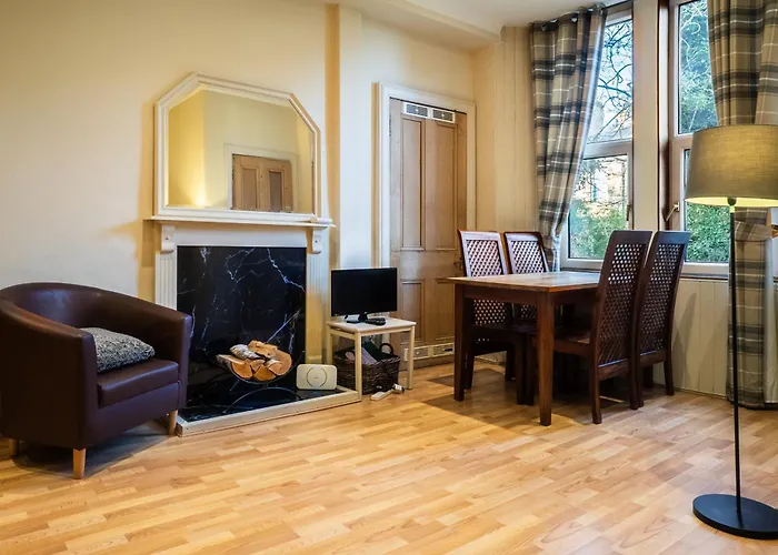 Cosy And Modern Apartment In Central Edinburgh