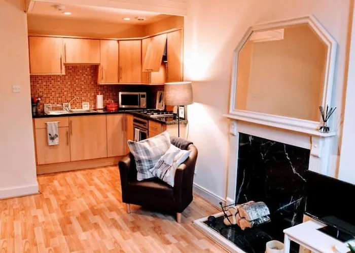 Cosy And Modern Apartment In Central Edinburgh
