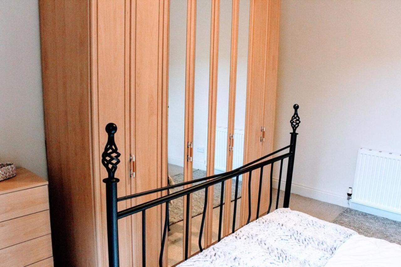 Cosy And Modern In Apartment EDI